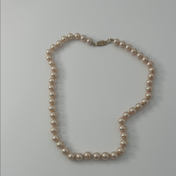 Classic Cream Pearl Necklace - Picture 11 of 16